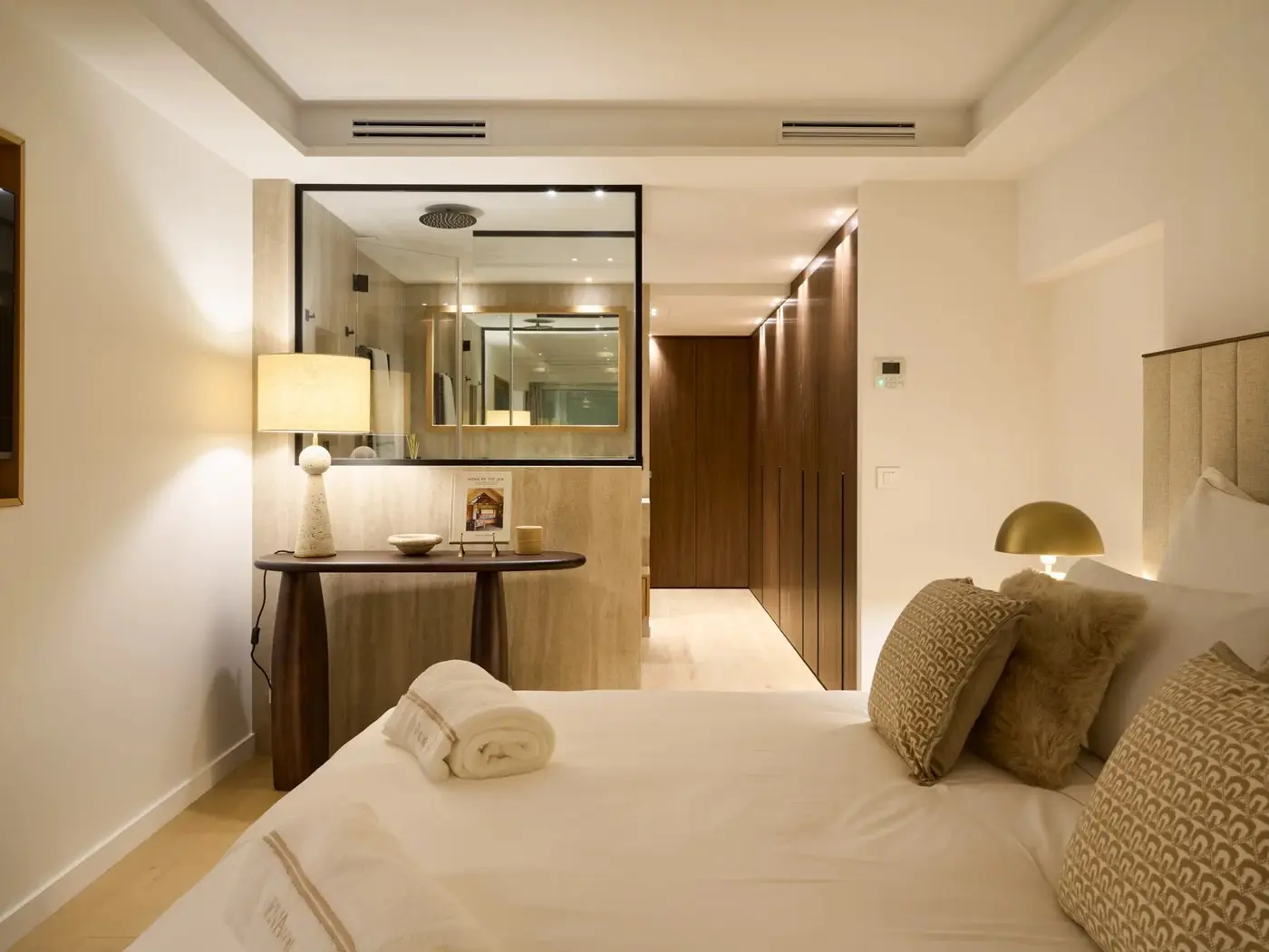 Image of Apartment - 2 Bedrooms - 1 Bathrooms for Sale in Alpes-Maritimes-Cannes-France, Image 5