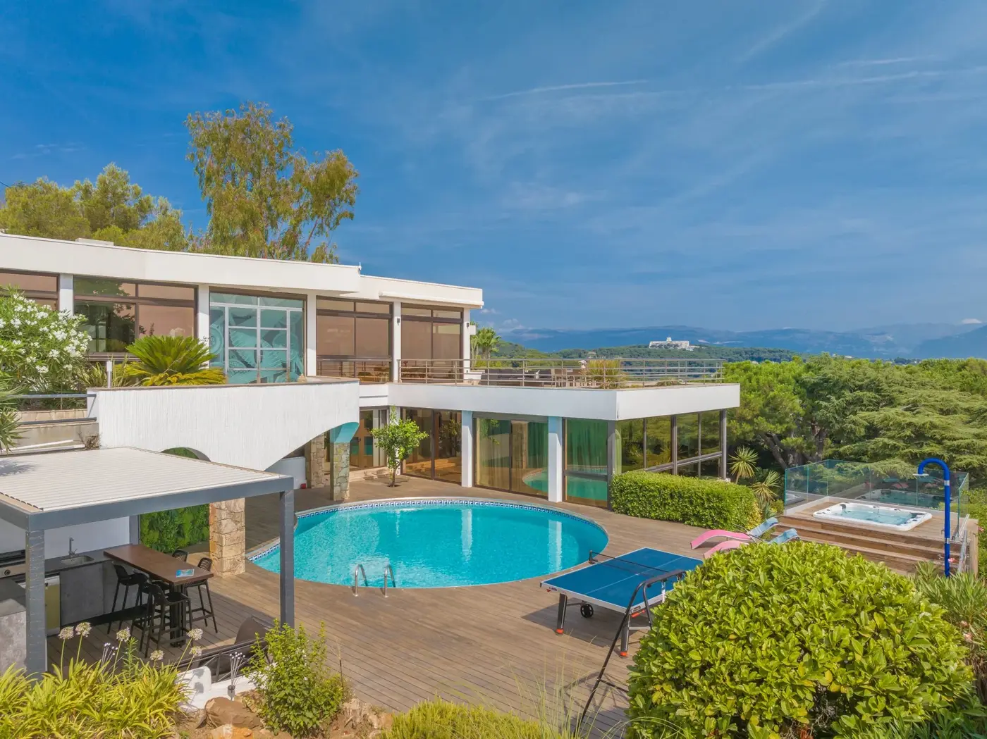 Image of VILLA 400m2 SEA VIEW