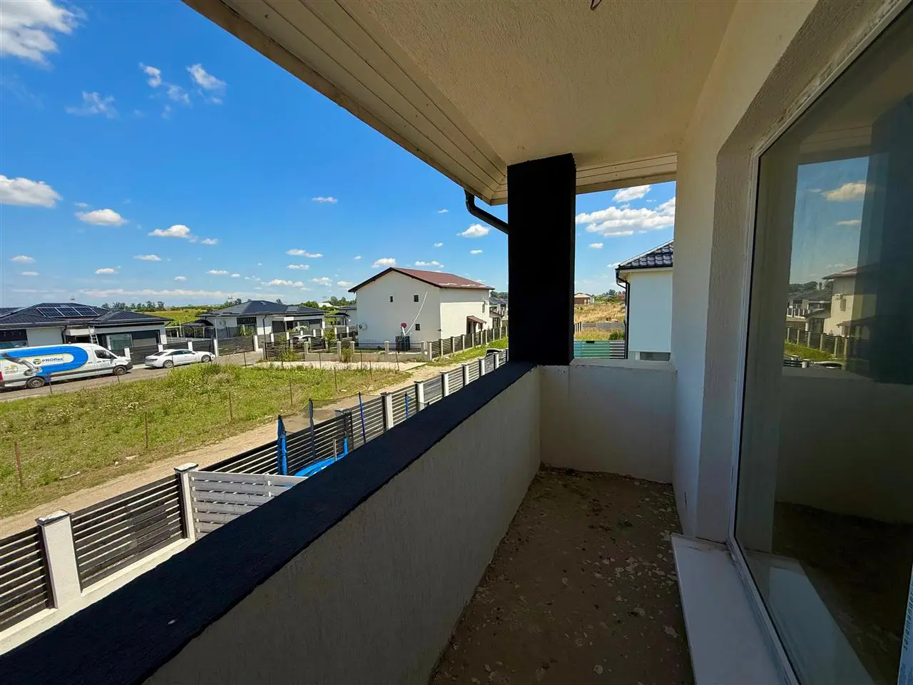 Image of House - 5 Bedrooms - 3 Bathrooms for Sale in Bucuresti Ilfov-Ciorogarla-Romania, Image 3