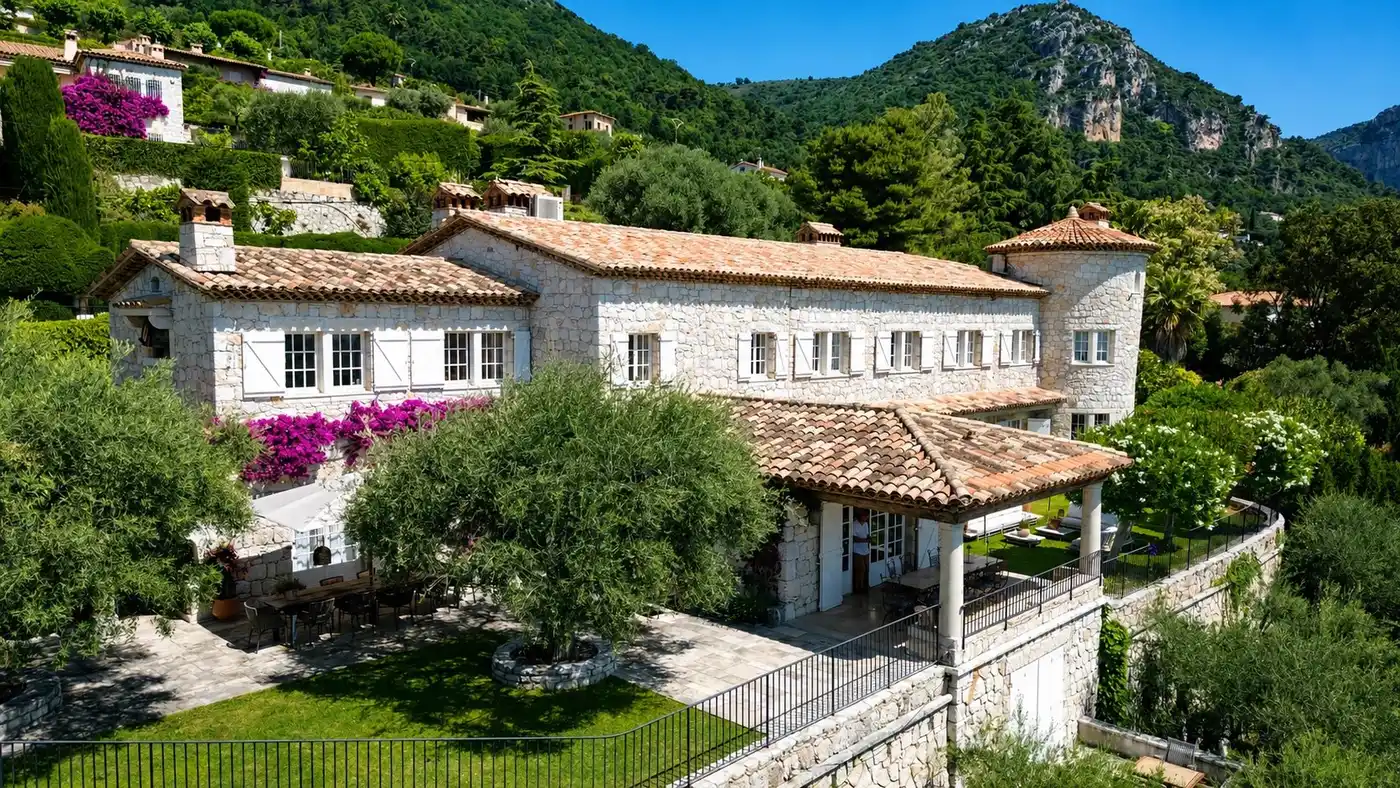 Image of Villa - 6 Bedrooms - 6 Bathrooms for Sale in Alpes-Maritimes-Vence-France, Image 2