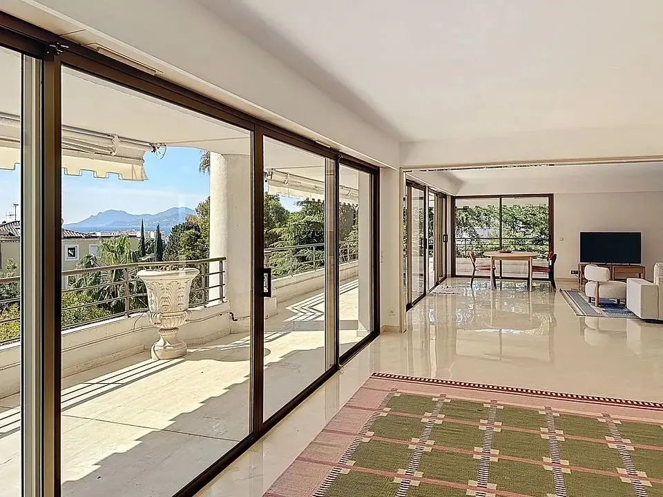 Image of Apartment - 4 Bedrooms for Sale in Alpes-Maritimes-Cannes-France, Image 4