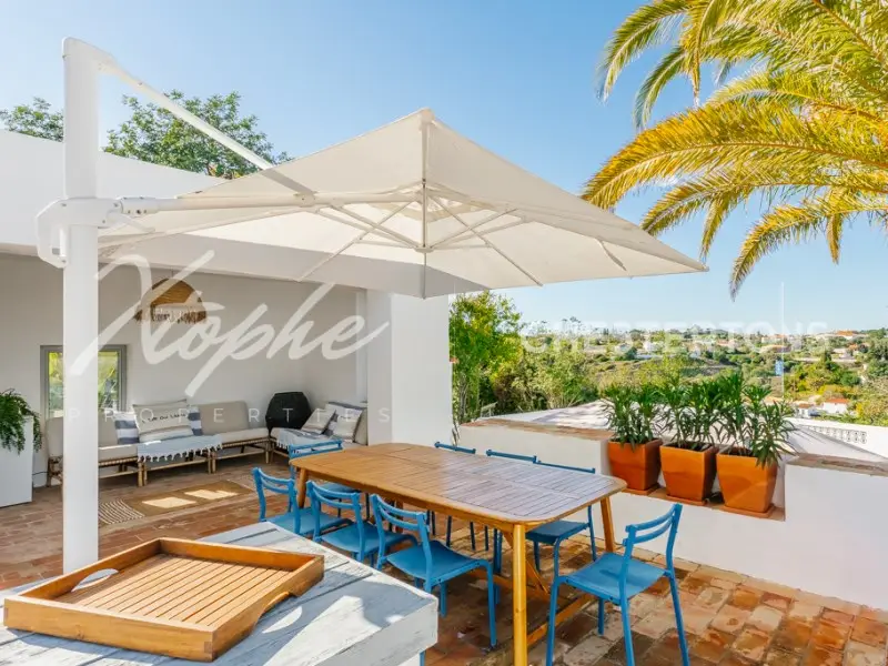 Image of Villa - 4 Bedrooms - 4 Bathrooms for Sale in Faro-Loulé-Portugal, Image 5