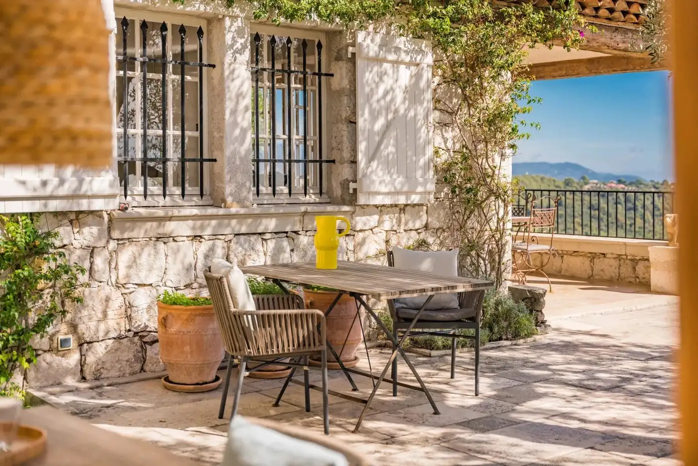  Image of Villa - 6 Bedrooms - 6 Bathrooms for Sale in Alpes-Maritimes-Vence-France, Image 7