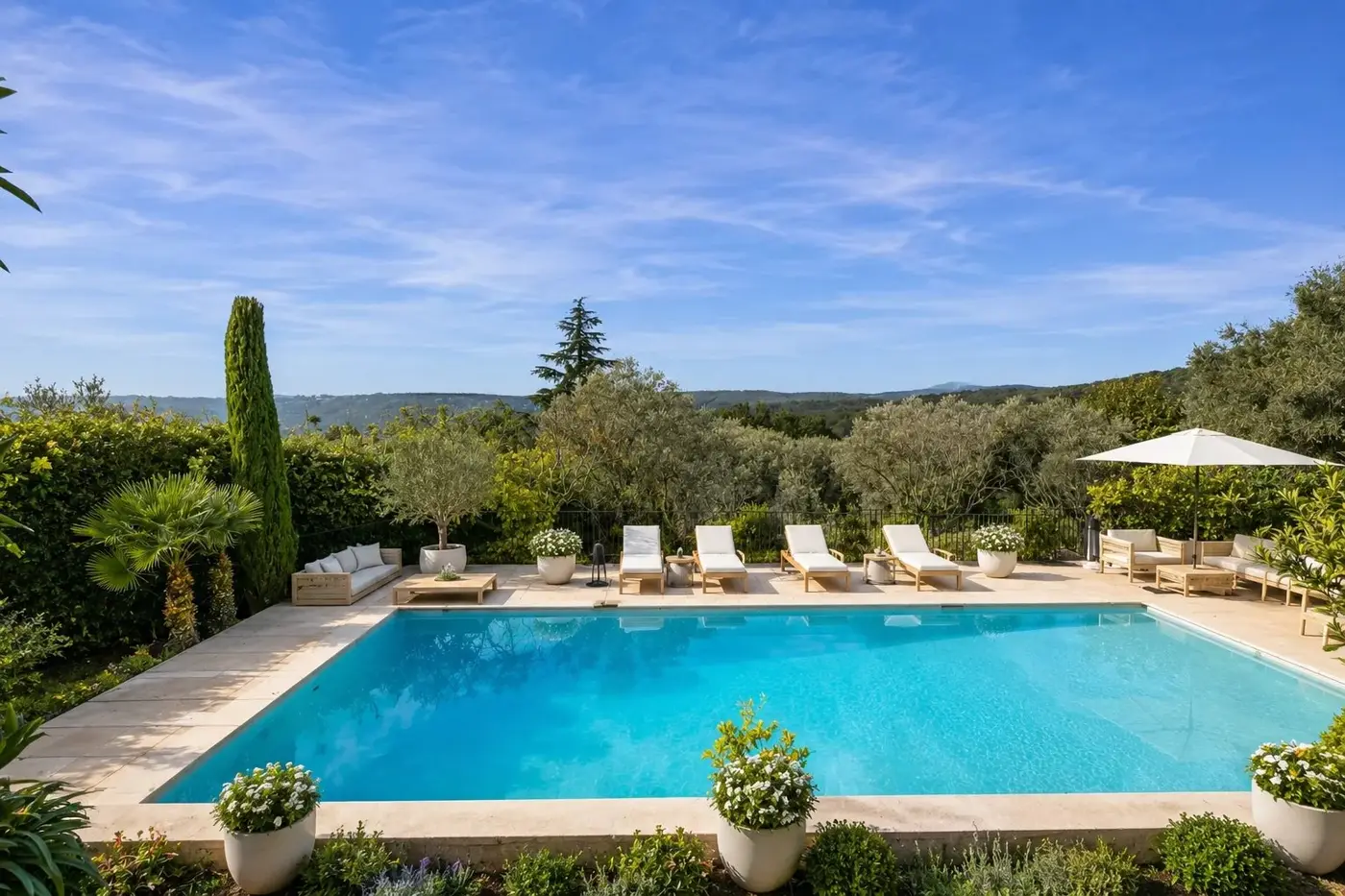 Image of Villa - 5 Bedrooms - 5 Bathrooms for Sale in Alpes-Maritimes-La Colle-sur-Loup-France, Image 5