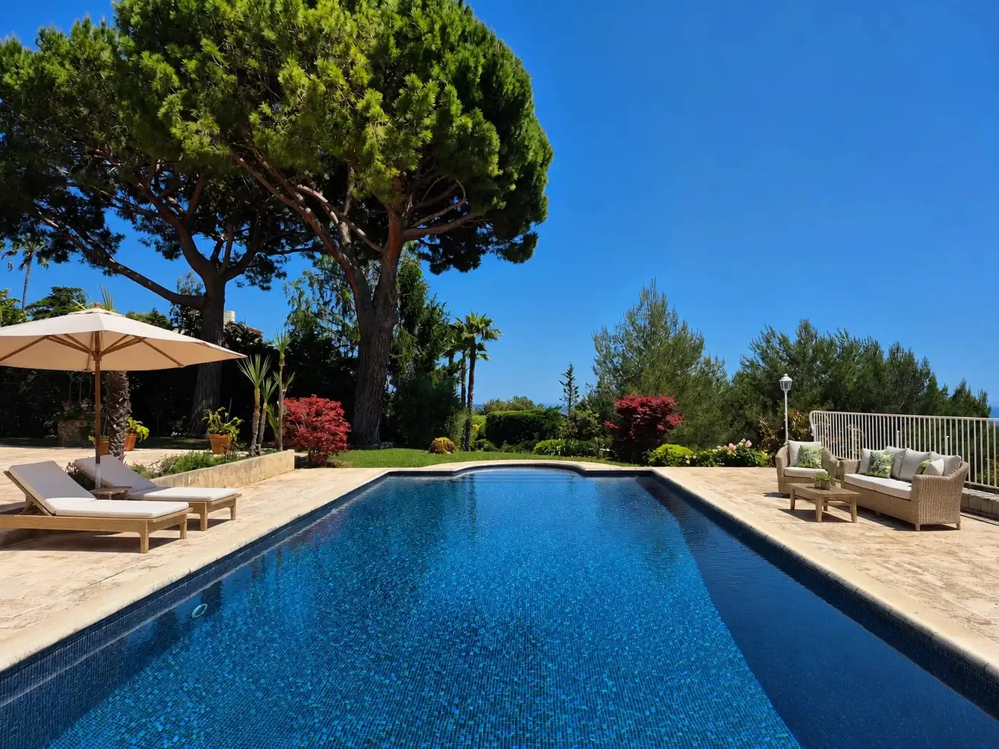 Image of Villa - 4 Bedrooms - 4 Bathrooms for Sale in Alpes-Maritimes-Saint-Paul-de-Vence-France, Image 3