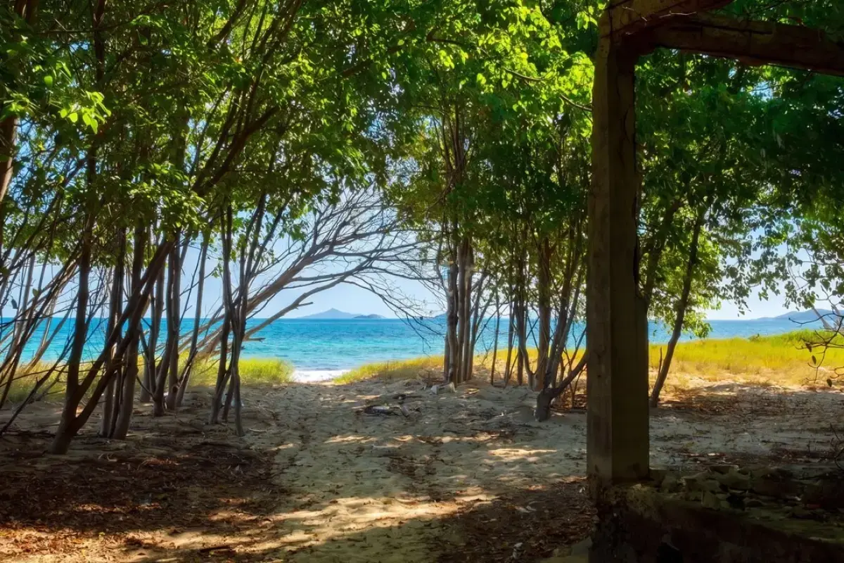 Image of Land for Sale in Canouan-Friendship Bay-St. Vincent & the Grenadines, Image 3
