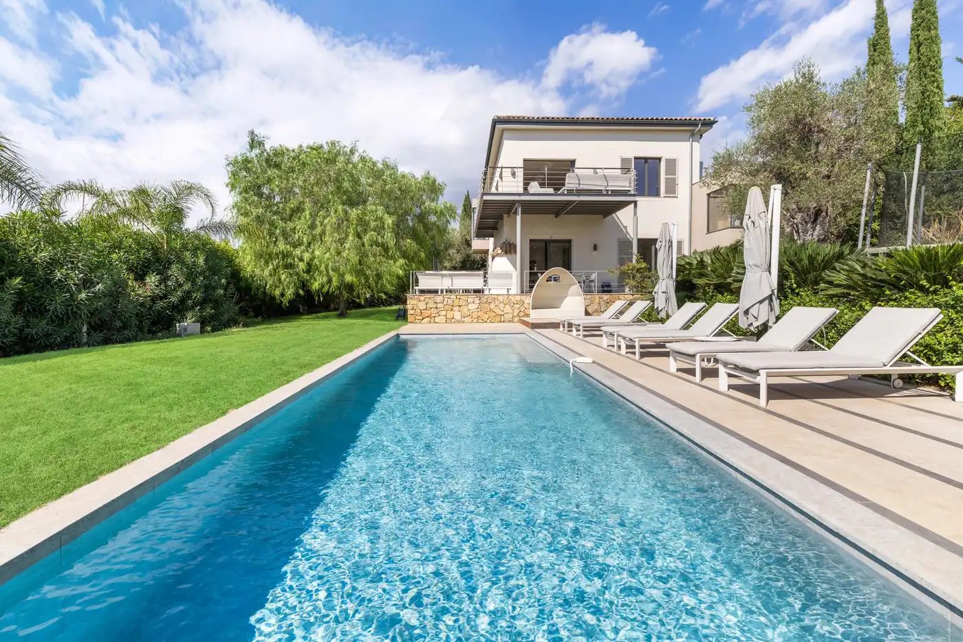 Image of Villa - 5 Bedrooms for Sale in Alpes-Maritimes-Le Cannet-France, Image 3