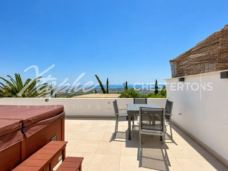  Image of Villa - 3 Bedrooms - 2 Bathrooms for sale in Faro-Faro-Portugal, Image 9