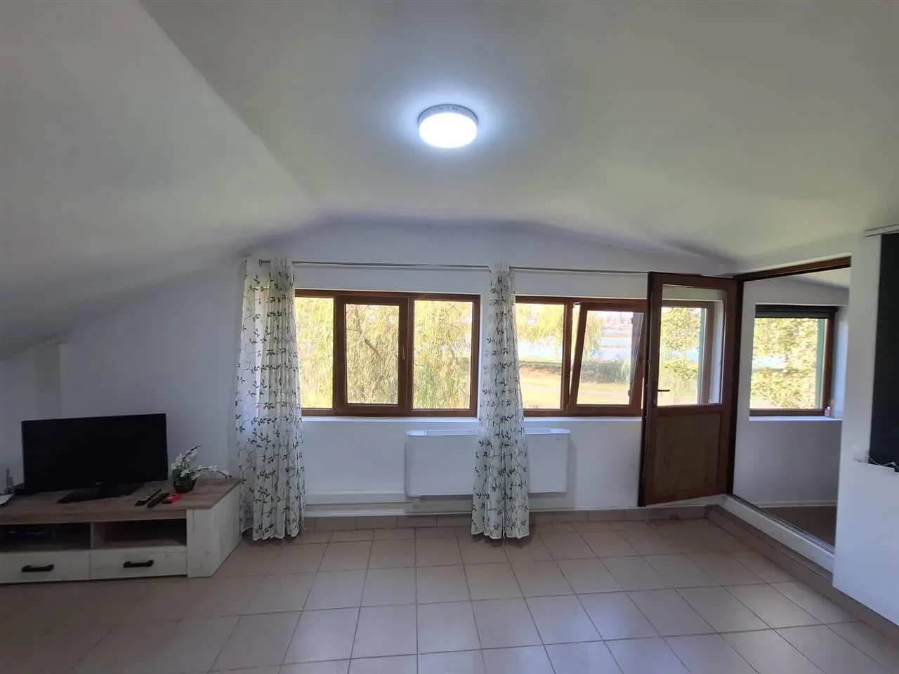 Image of Commercial - 3 Bathrooms for Sale in Braila-Tichilesti-Romania, Image 2
