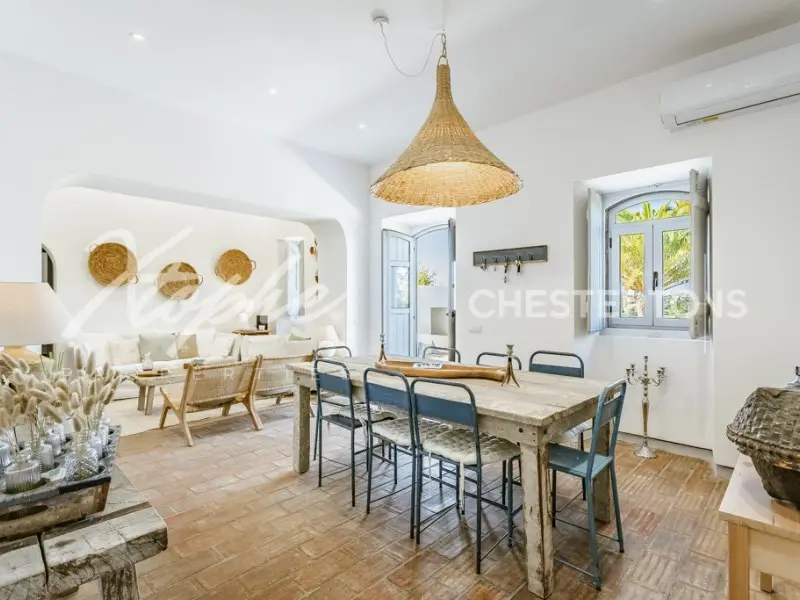 Image of Villa - 4 Bedrooms - 4 Bathrooms for Sale in Faro-Loulé-Portugal, Image 4