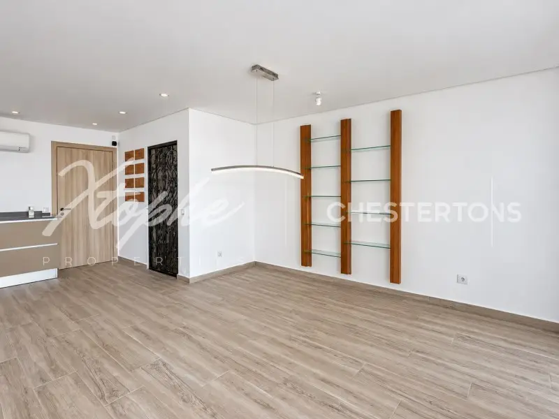  Image of Villa - 3 Bedrooms - 2 Bathrooms for sale in Faro-Faro-Portugal, Image 16