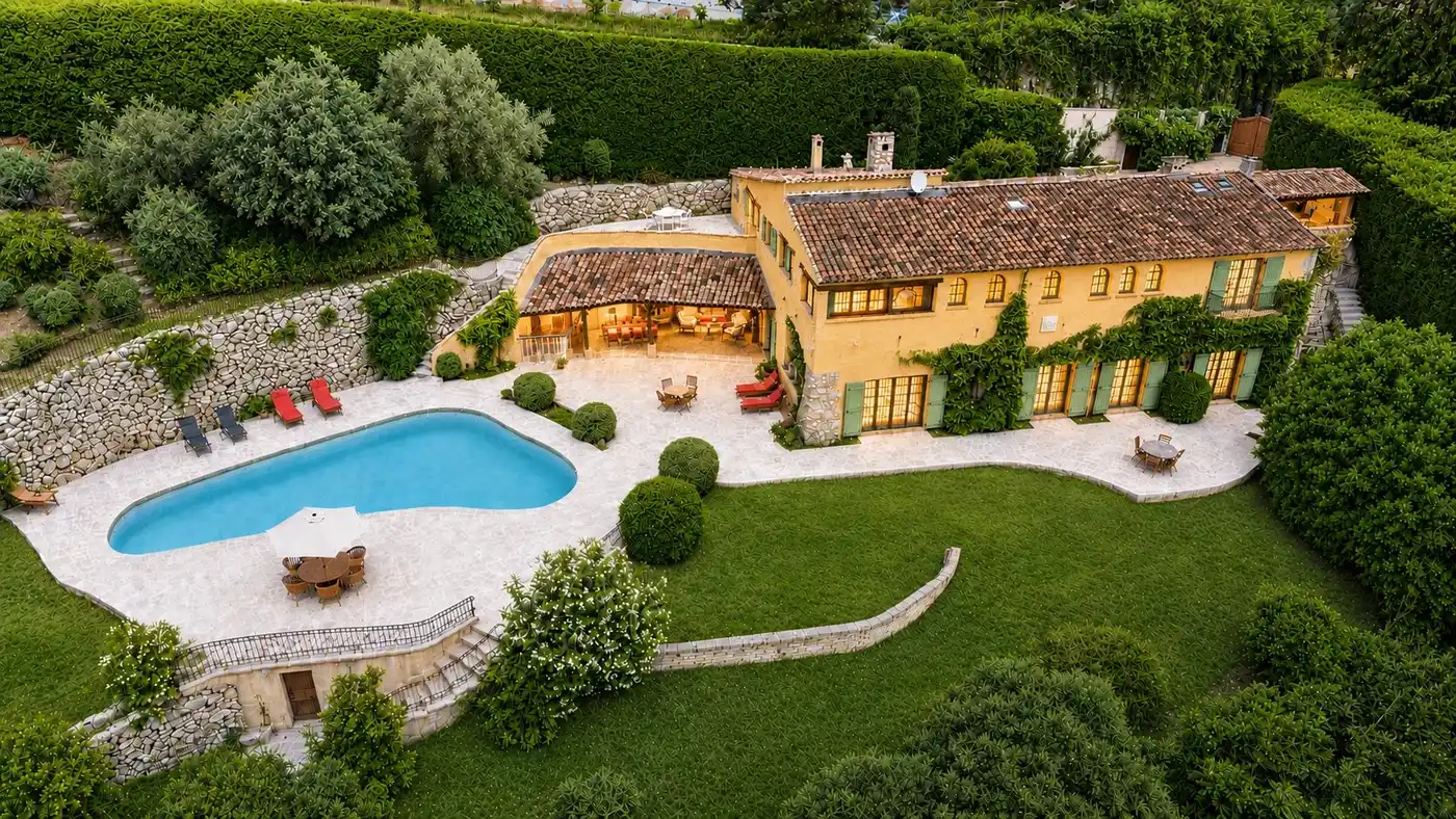 Image of Villa - 6 Bedrooms - 6 Bathrooms for Sale in Alpes-Maritimes-Vence-France, Image 2
