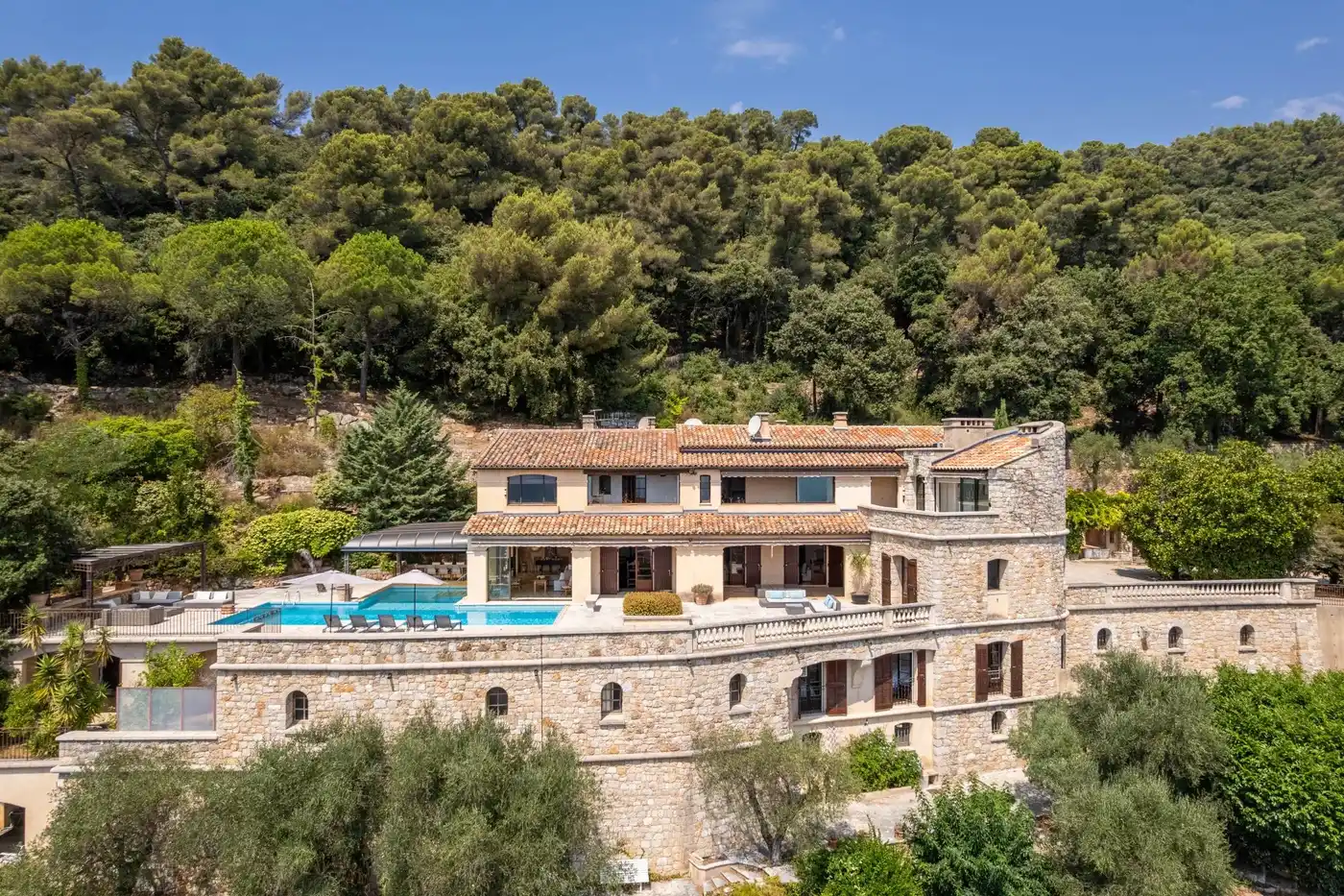 Image of Villa - 12 Bedrooms - 9 Bathrooms for Sale in Alpes-Maritimes-Grasse-France, Image 1