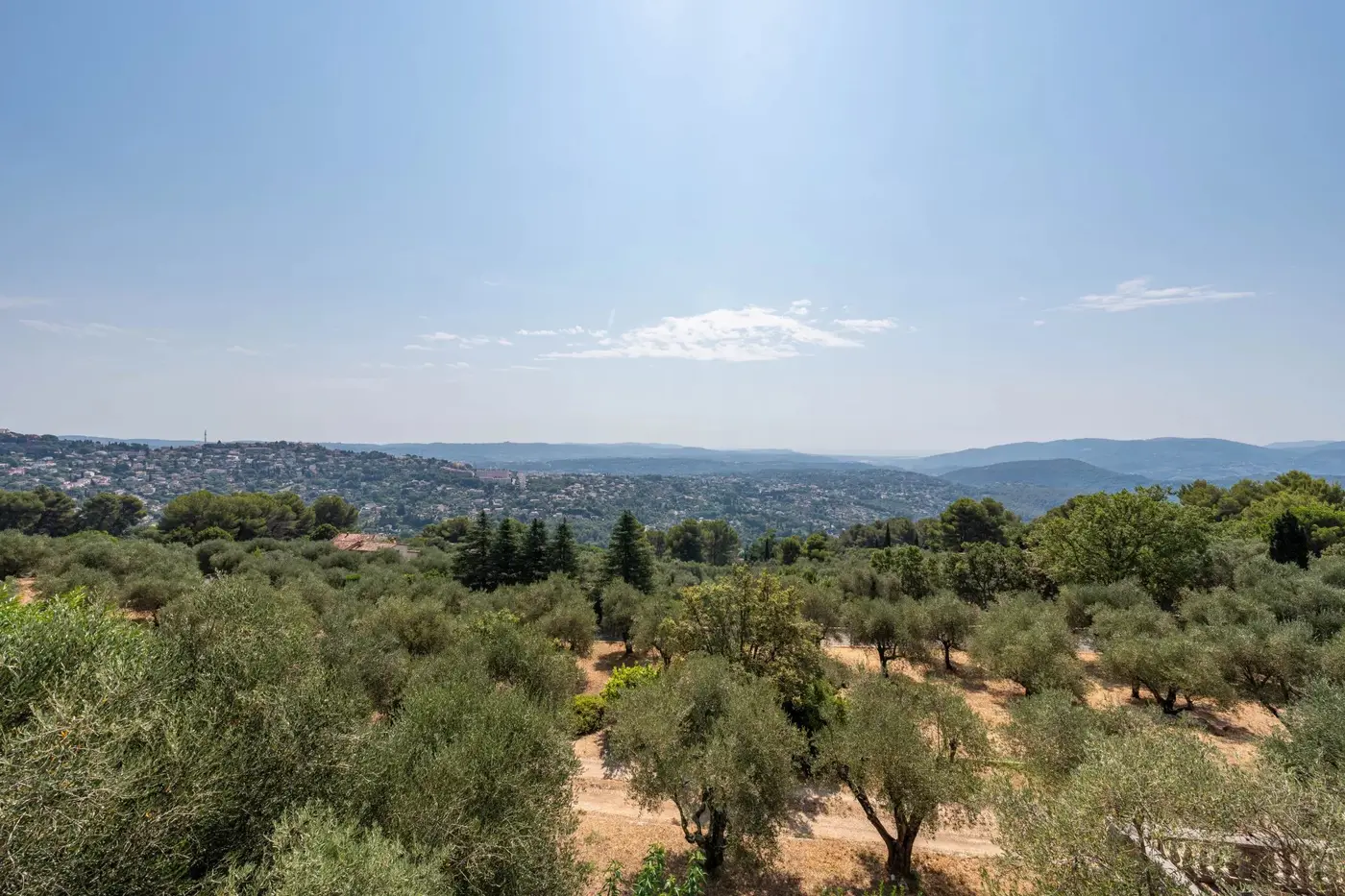  Image of Villa - 12 Bedrooms - 9 Bathrooms for Sale in Alpes-Maritimes-Grasse-France, Image 8