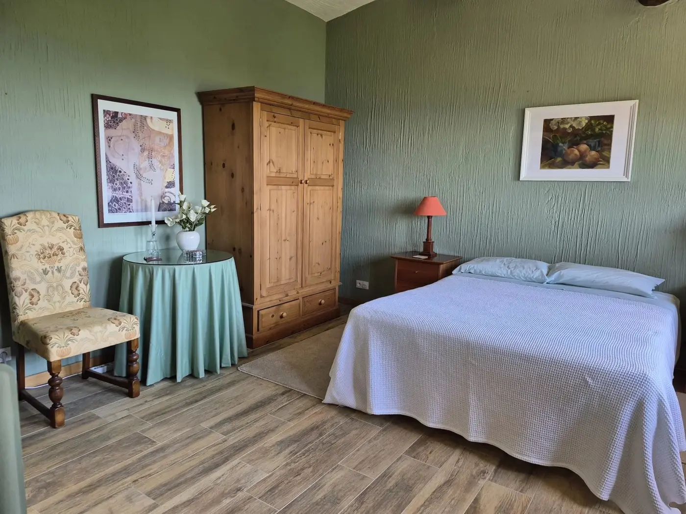  Image of Villa - 6 Bedrooms - 6 Bathrooms for Sale in Alpes-Maritimes-Vence-France, Image 20