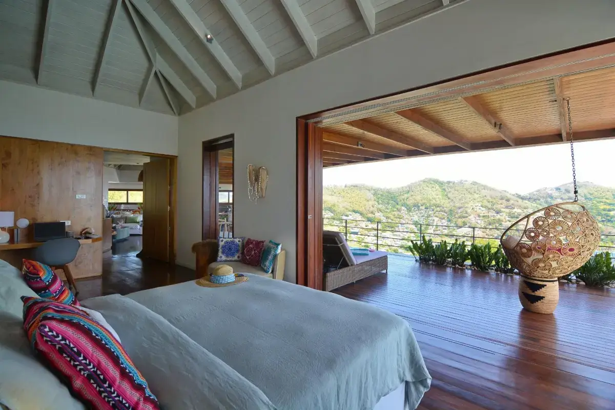  Image of Residential - 3 Bedrooms - 4 Bathrooms for sale in Bequia-Ocar-St. Vincent & the Grenadines, Image 7