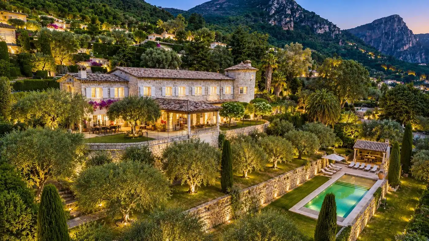 Image of Villa - 6 Bedrooms - 6 Bathrooms for Sale in Alpes-Maritimes-Vence-France, Image 1